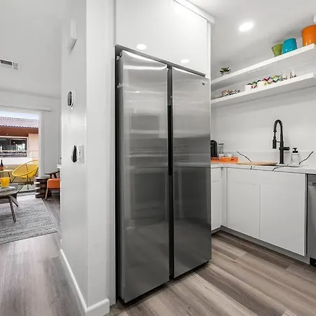 The 1 At Biarritz-Remodeled 1 Bedroom In Downtown Ps Palm Springs Exterior photo