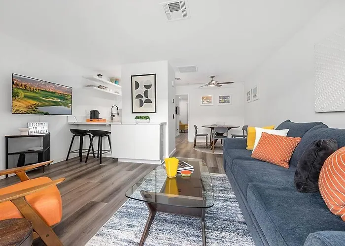 The 1 At Biarritz-Remodeled 1 Bedroom In Downtown Ps