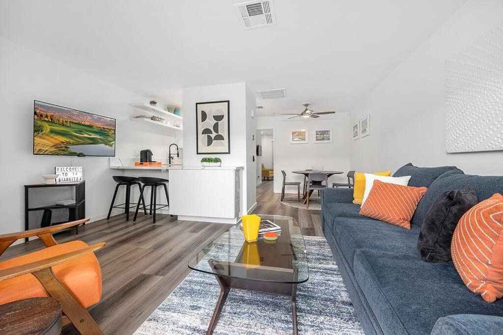 Apartment The 1 At Biarritz-remodeled 1 Bedroom In Downtown Ps Palm Springs