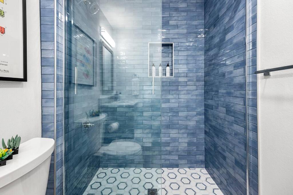 The 1 At Biarritz-remodeled 1 Bedroom In Downtown Ps Apartment